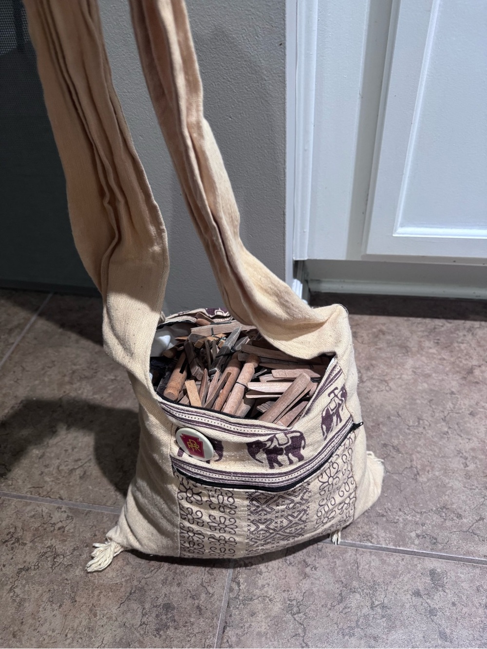 Vintage clothes pins huge lot